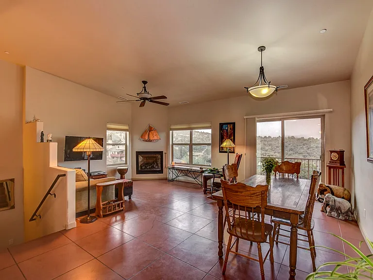 210 Jacob Ln — Photo 19