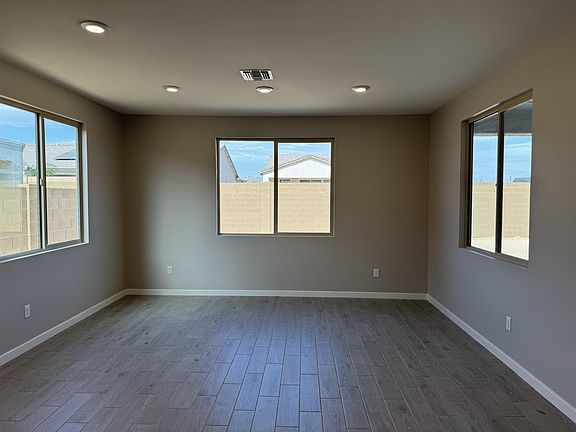5th image of 7660 E 36th Ln