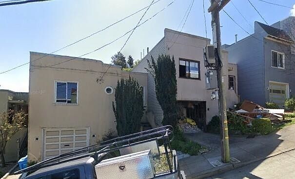 1st image of 123 Stillings Ave