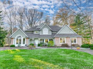 2942 Pine Grove Way, Lima, OH