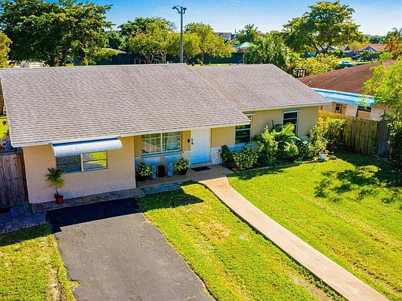 2nd image of 1030 SW 82nd Avenue