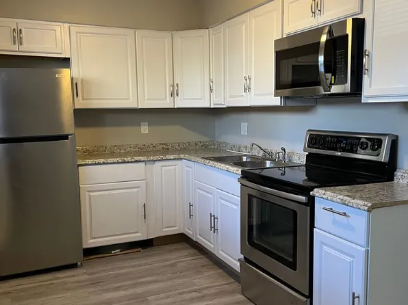 704 S Golfcrest Rd, 704 S Golfcrest Rd #4, Normal, IL 61761