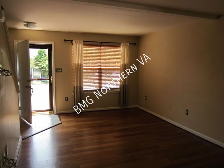14306 Newbern Loop — Photo 3