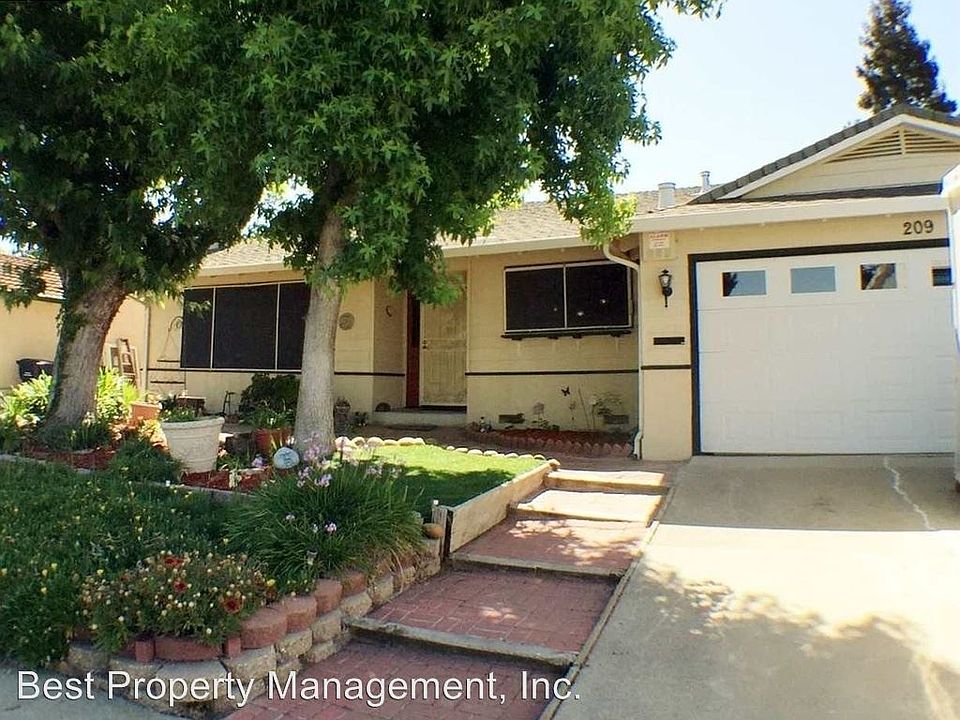 1st image of 209 Longview Ct