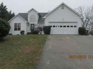 1130 Robert Pointe Way, Lawrenceville, GA 30045