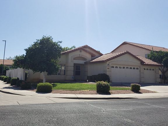 3rd image of 5805 W Aster Dr