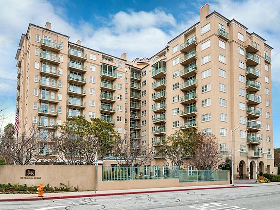4th image of 1 Baldwin Ave APT 917