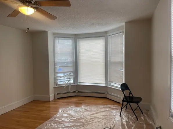 294 Prospect St APT 1, Cambridge, MA 02139