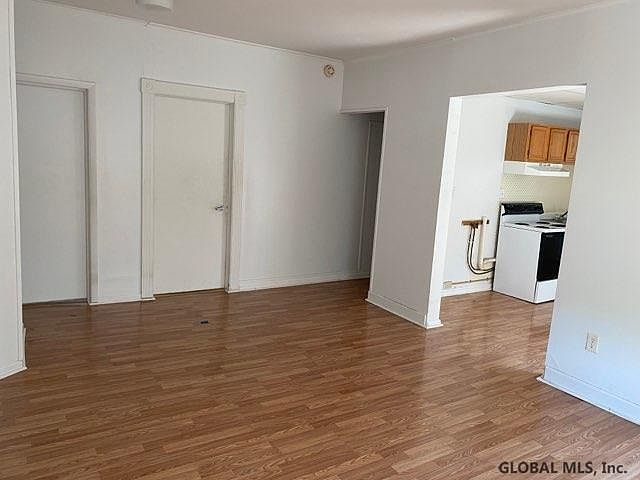 1st image of 122 N 2nd Ave