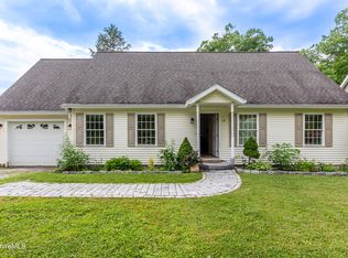 15 Alma St, Pittsfield, MA 01201