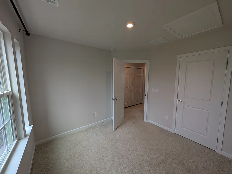420 Park Ave #41 — Photo 11