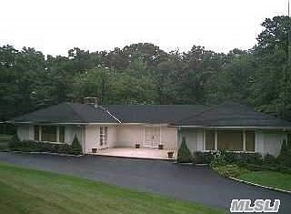 1st image of 3 Uphill Ln