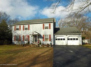 19 New Castle Ct, Jackson, NJ 08527