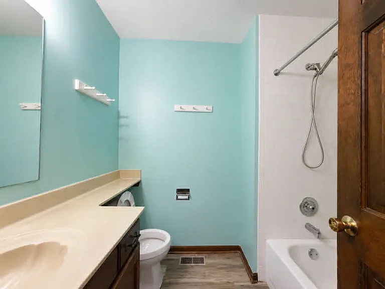 1696 Vermont Dr — Photo 19