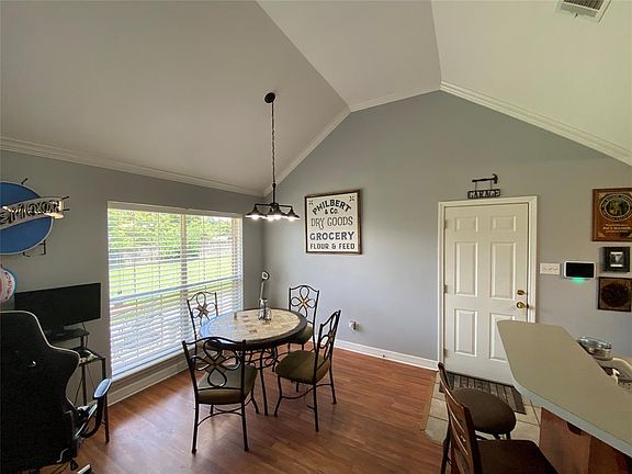 2nd image of 7521 Mary Anne Cir