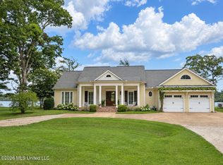 7 Neil Cv, Dundee, MS 38626