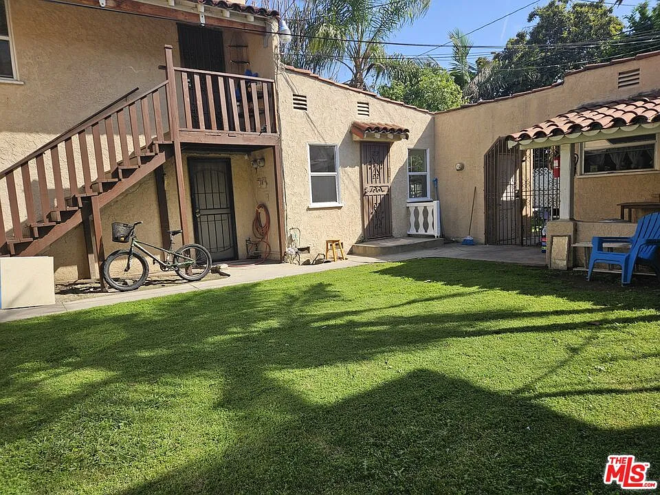 Studio, 1.0 bath, 250 sqft, $1,400 — Photo 1