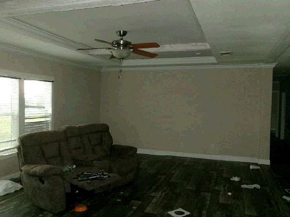 3rd image of 325 Club Lake Rd