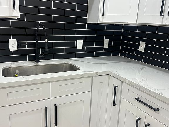 3rd image of 739 S Chevy Chase Dr #1/2