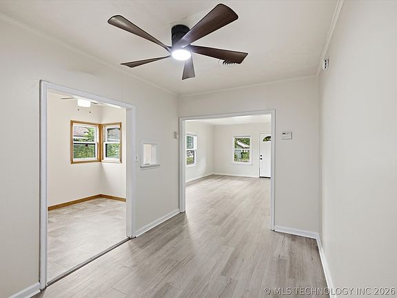 4th image of 545 E Young St