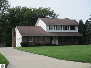 475 N Luce Rd, Alma, MI 48801