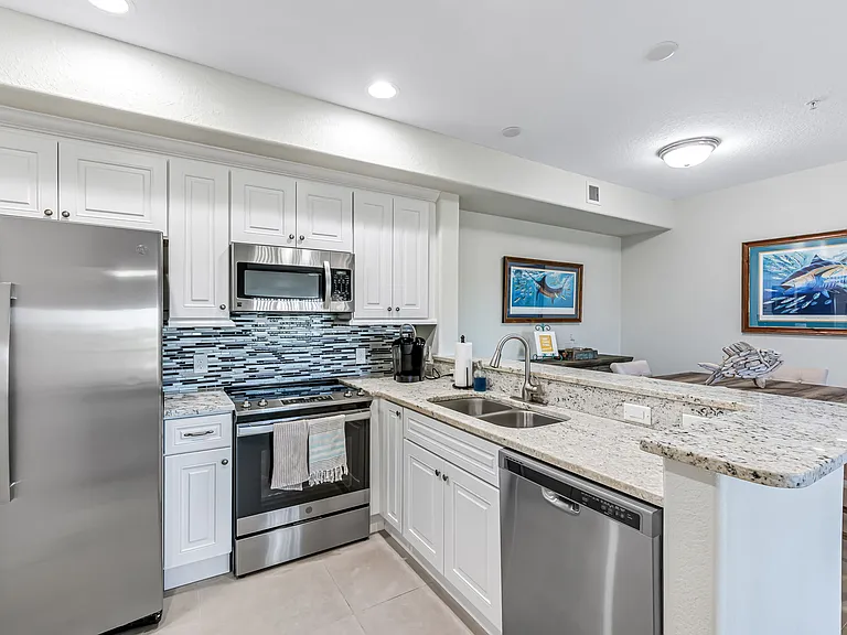 13180 Bella Casa Circle 379 — Photo 5