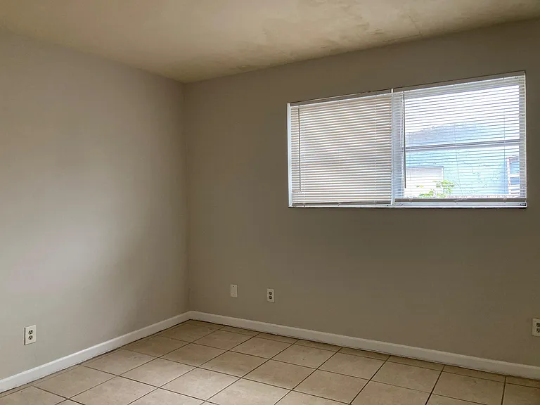 6124 Lincoln St #N — Photo 8