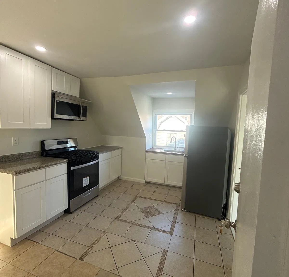 243 Park Ave — Photo 2