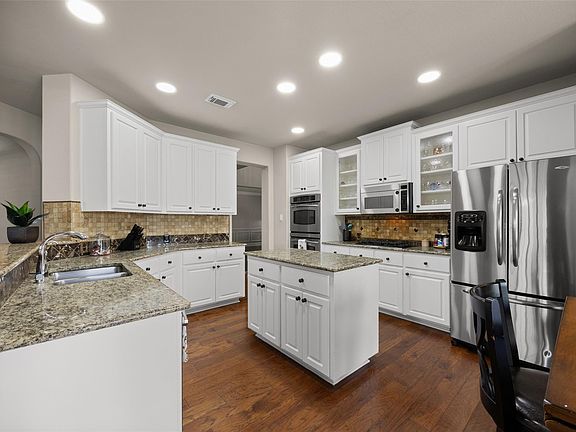 4th image of 5836 Brittlyns Ct