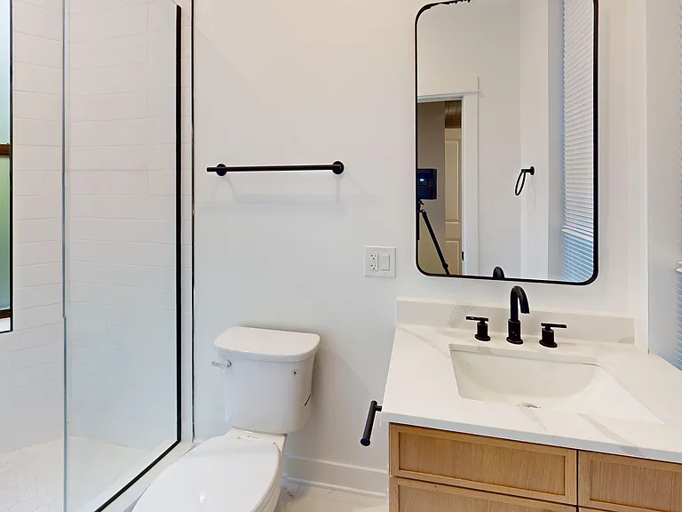 2403 N Kedzie Blvd #2 — Photo 4