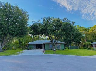 1786 Briar Creek Ln, Sarasota, FL 34235