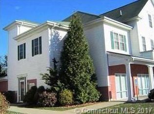 670 Boston Post Rd APT 8, Milford, CT 06460