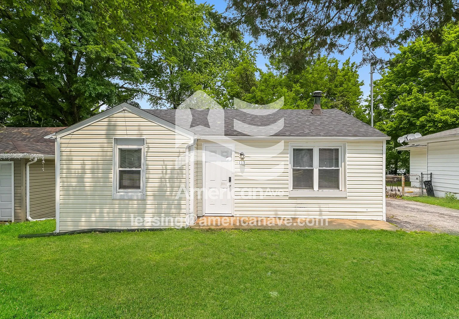 3 bed, 1.0 bath, 1180 sqft, $1,475 — Photo 1