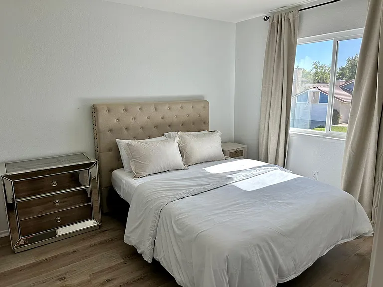 749 E Avenue J9 — Photo 28