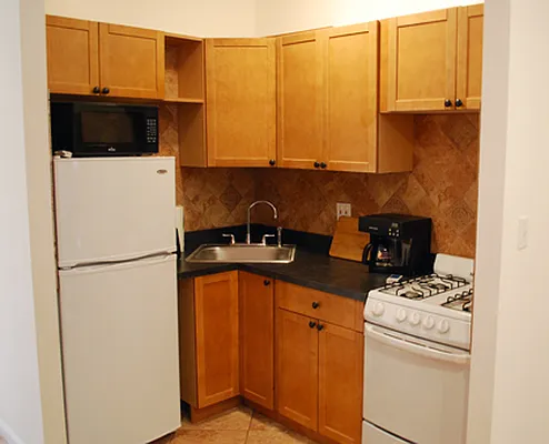 Rented by Sheila M Apfel, LREB | media 24