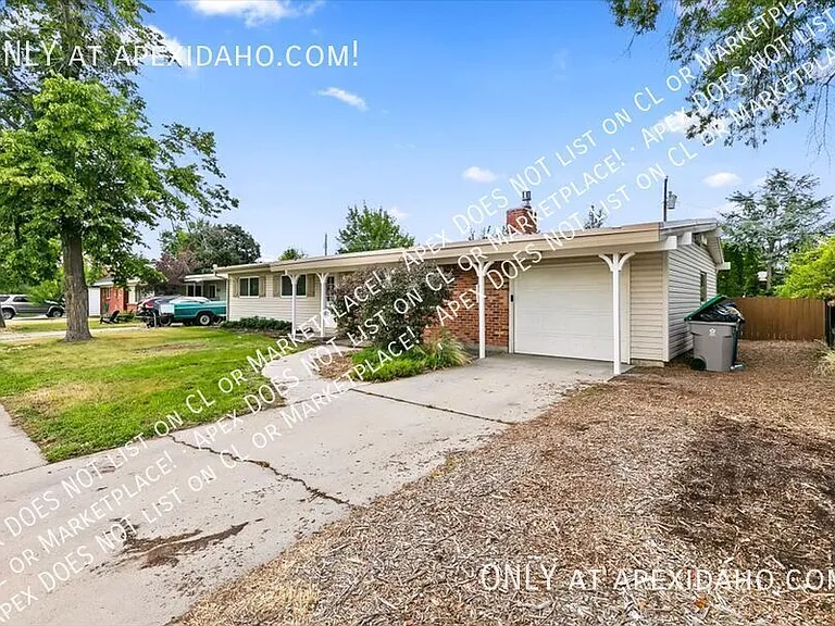 6828 W Ashland Dr — Photo 3