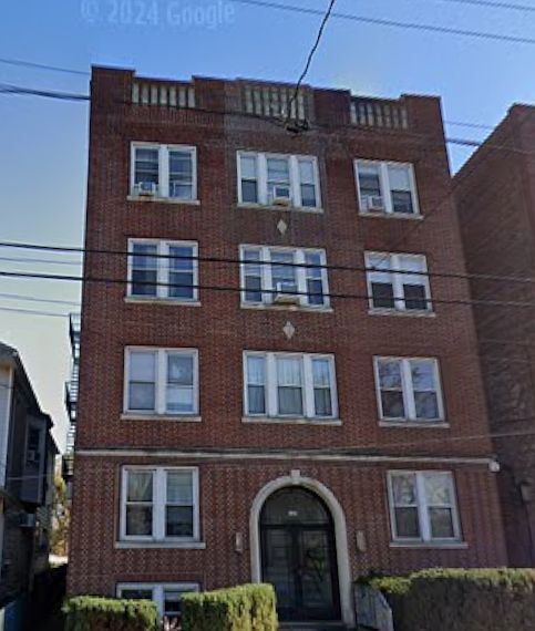1st image of 162 Avenue C #1D