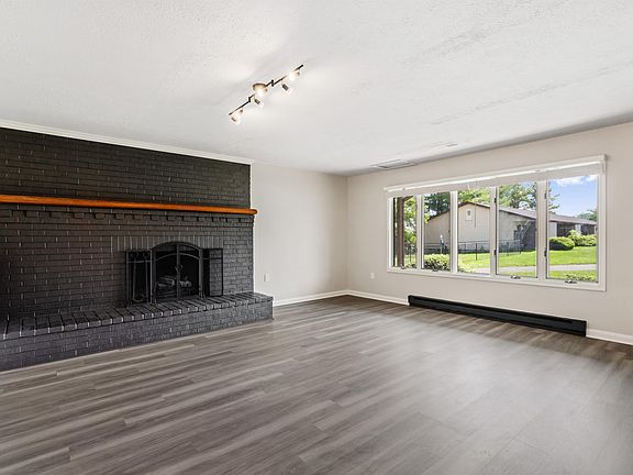 5th image of 2530 Bradford Ct