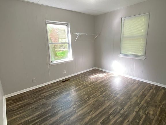 4th image of 3001 Henderson Ave NW