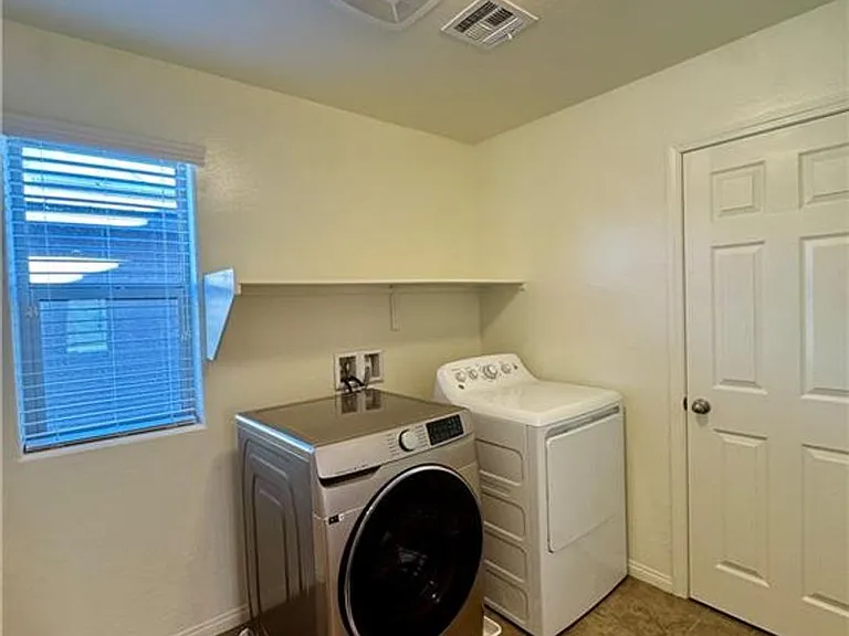 108 Nola Stream Ct — Photo 38