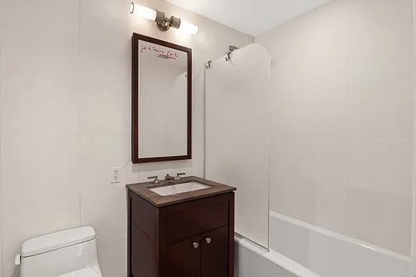 Sold by Nest Seekers International | media 13