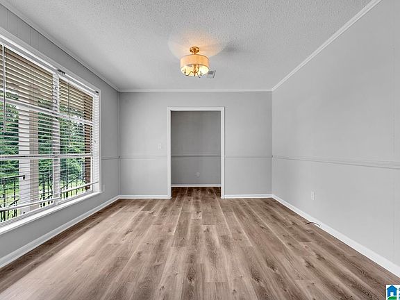2nd image of 336 Brookwood Cir