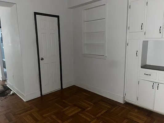 Rented by Legacy Realty Group NYC LLC | media 6