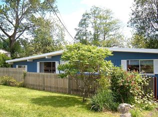 9824 28th Ave SW, Seattle, WA 98126