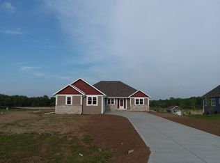 W256N9498 Sennot Ct, Colgate, WI 53017