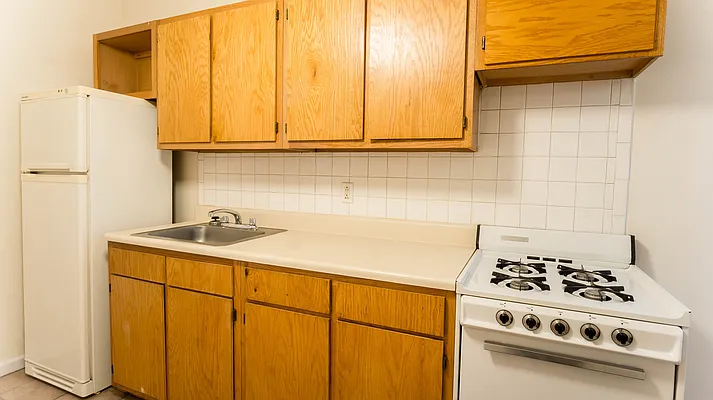 Rented by J Misrahi Realty Corp | media 37