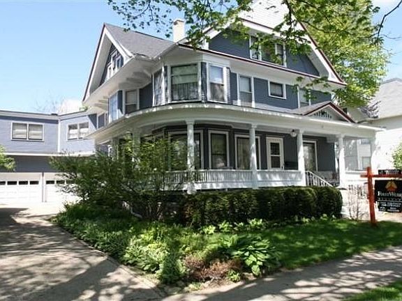 3rd image of 39 N 1st St