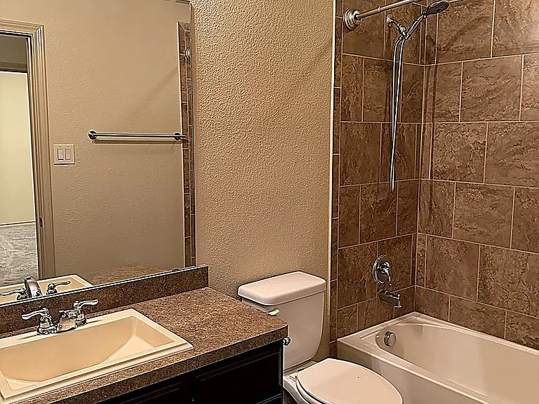 1800 Potrillo Ln — Photo 5