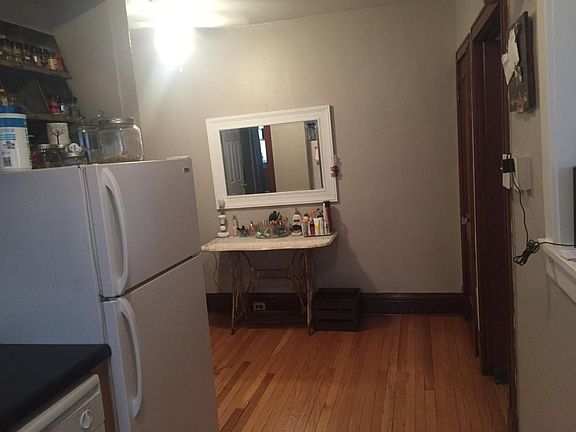 2nd image of 4966-4968 Lindenwood Ave