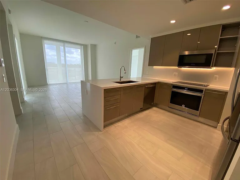 2000 Metropica Way #307 — Photo 6